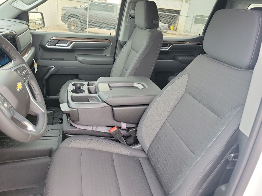 Thumbnail: 2026 Chevrolet Silverado 1500 - 11