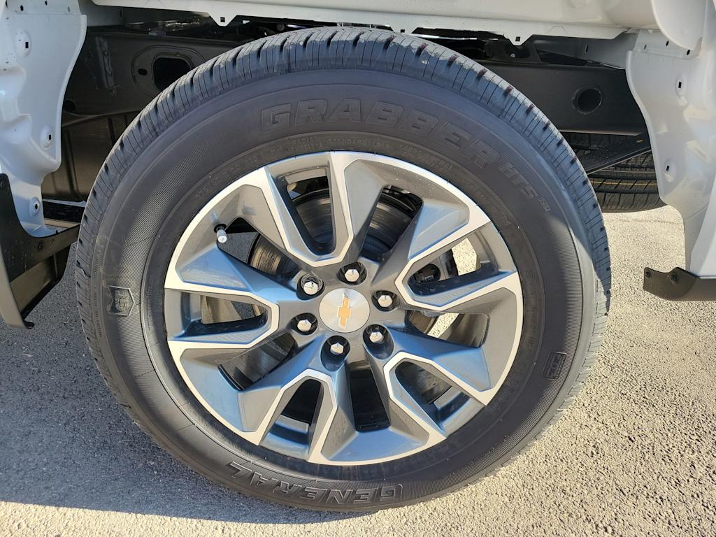 Thumbnail: 2026 Chevrolet Silverado 1500 - 8