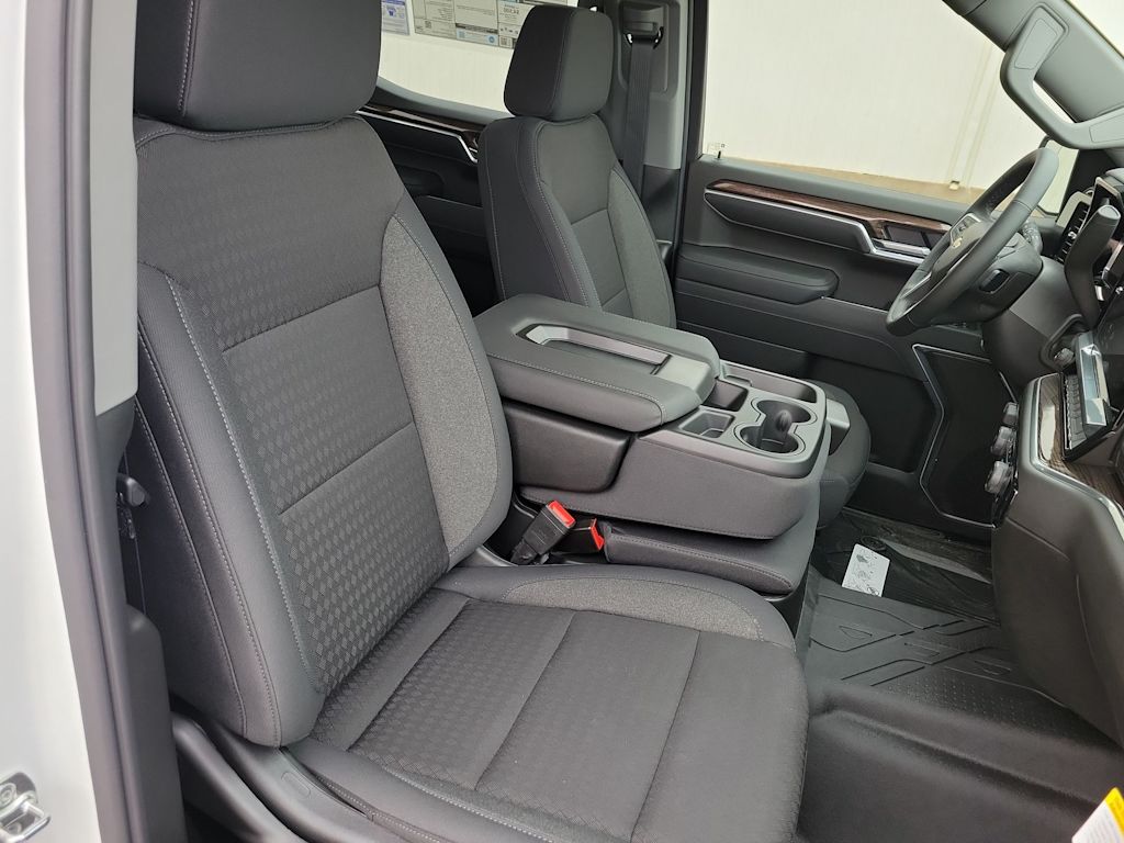 Thumbnail: 2026 Chevrolet Silverado 1500 - 11