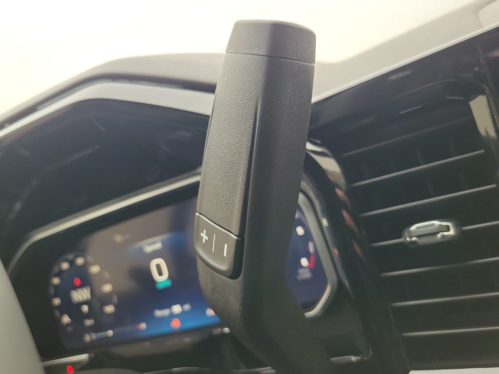 Thumbnail: 2026 Chevrolet Silverado 1500 - 27