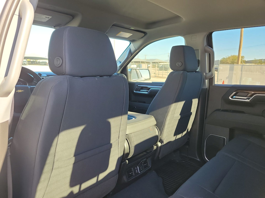 Thumbnail: 2026 Chevrolet Silverado 1500 - 13