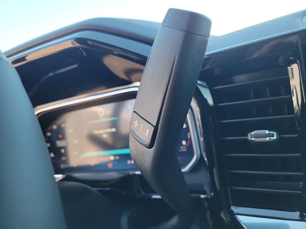 Thumbnail: 2026 Chevrolet Silverado 1500 - 26