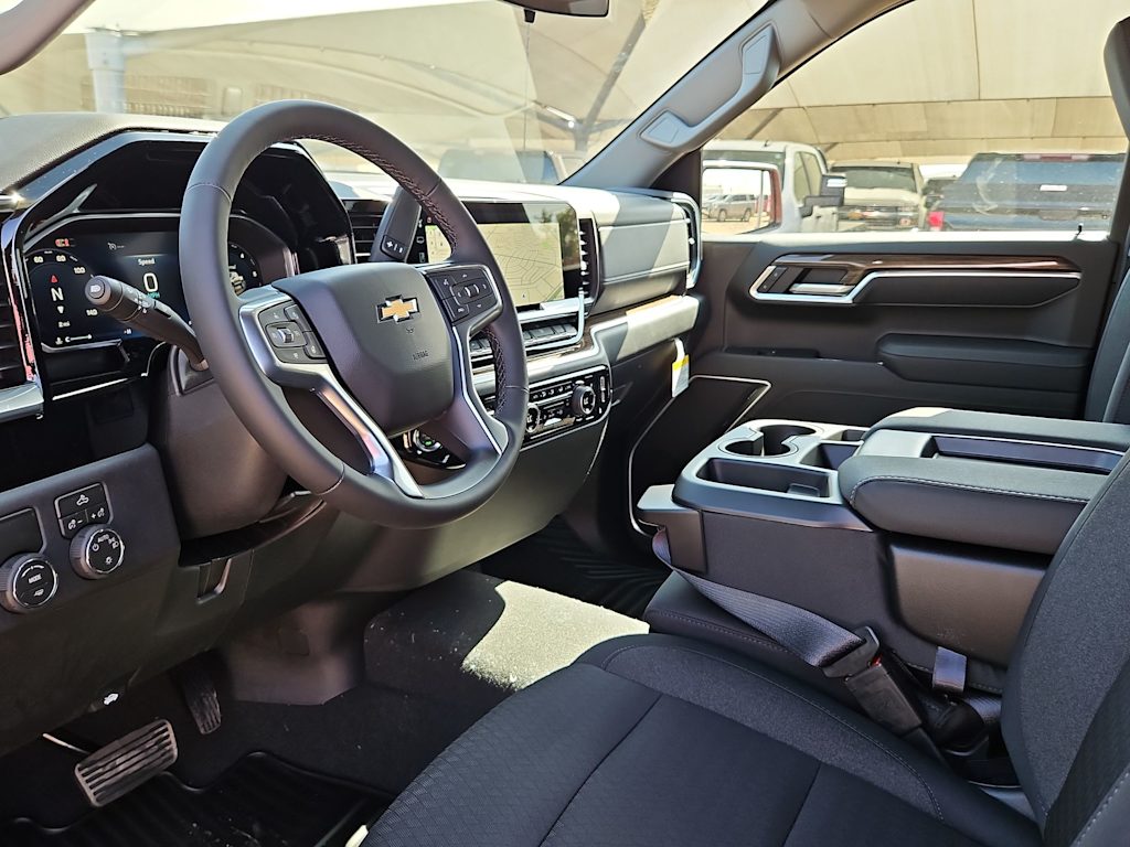 Thumbnail: 2026 Chevrolet Silverado 1500 - 2