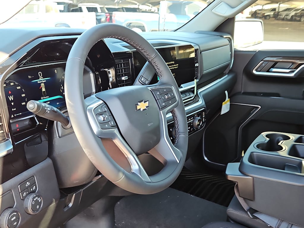 Thumbnail: 2026 Chevrolet Silverado 1500 - 2