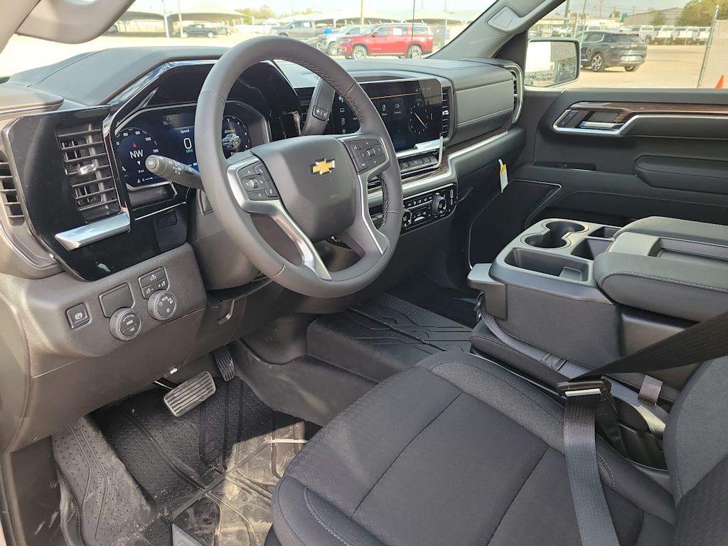 Thumbnail: 2026 Chevrolet Silverado 1500 - 2