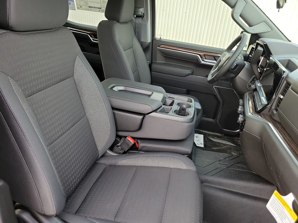 Thumbnail: 2026 Chevrolet Silverado 1500 - 12