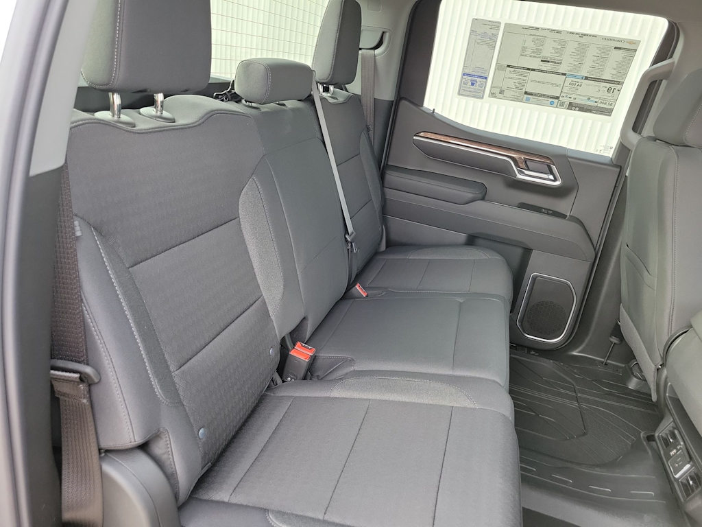 Thumbnail: 2026 Chevrolet Silverado 1500 - 26