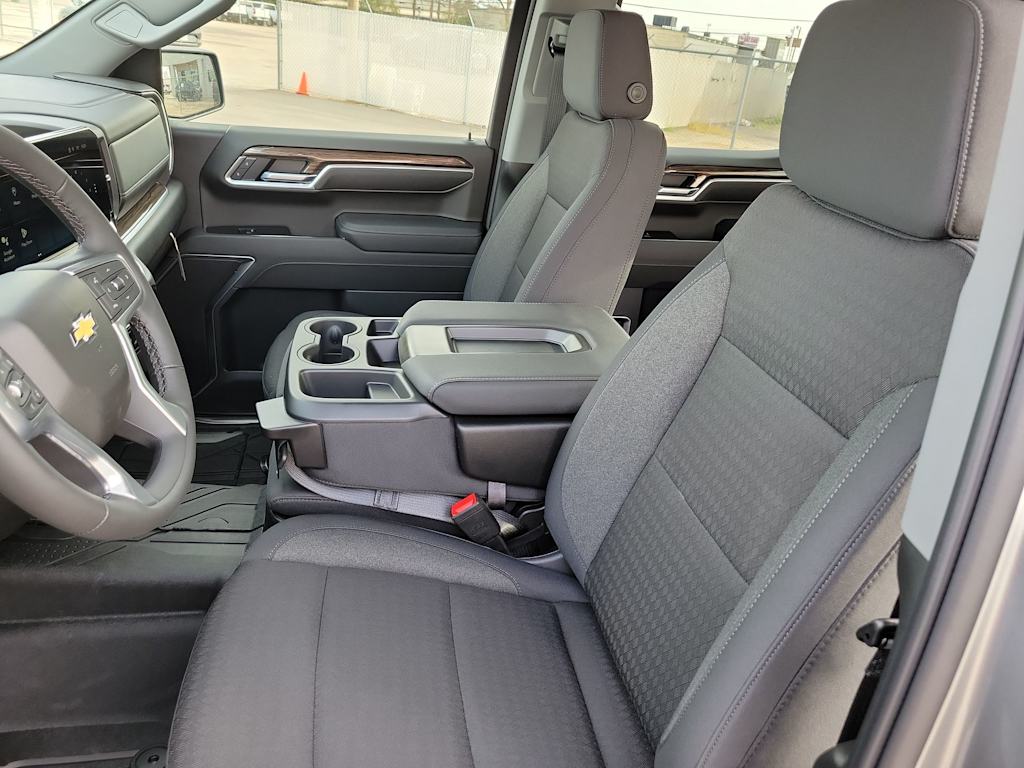 Thumbnail: 2026 Chevrolet Silverado 1500 - 11