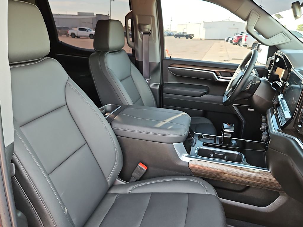Thumbnail: 2026 Chevrolet Silverado 1500 - 11