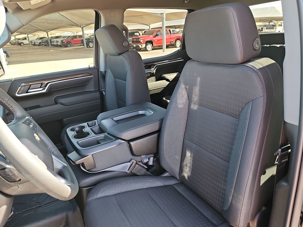 Thumbnail: 2026 Chevrolet Silverado 1500 - 11