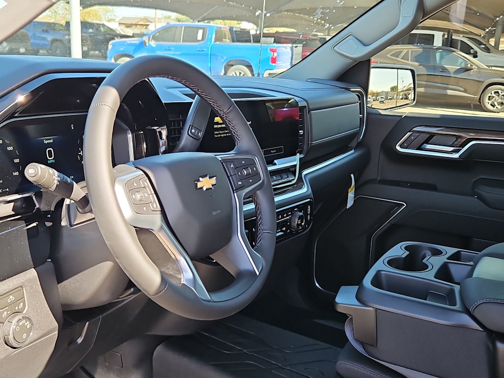 Thumbnail: 2026 Chevrolet Silverado 1500 - 2