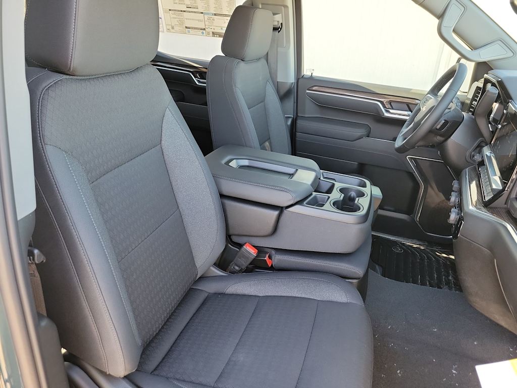 Thumbnail: 2026 Chevrolet Silverado 1500 - 12