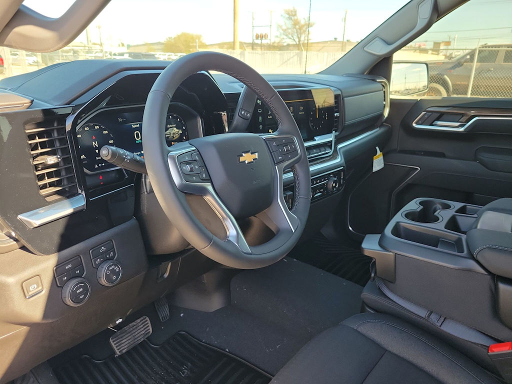Thumbnail: 2026 Chevrolet Silverado 1500 - 2