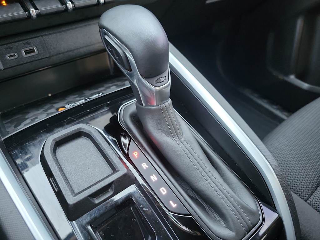 Thumbnail: 2023 Chevrolet Colorado - 16