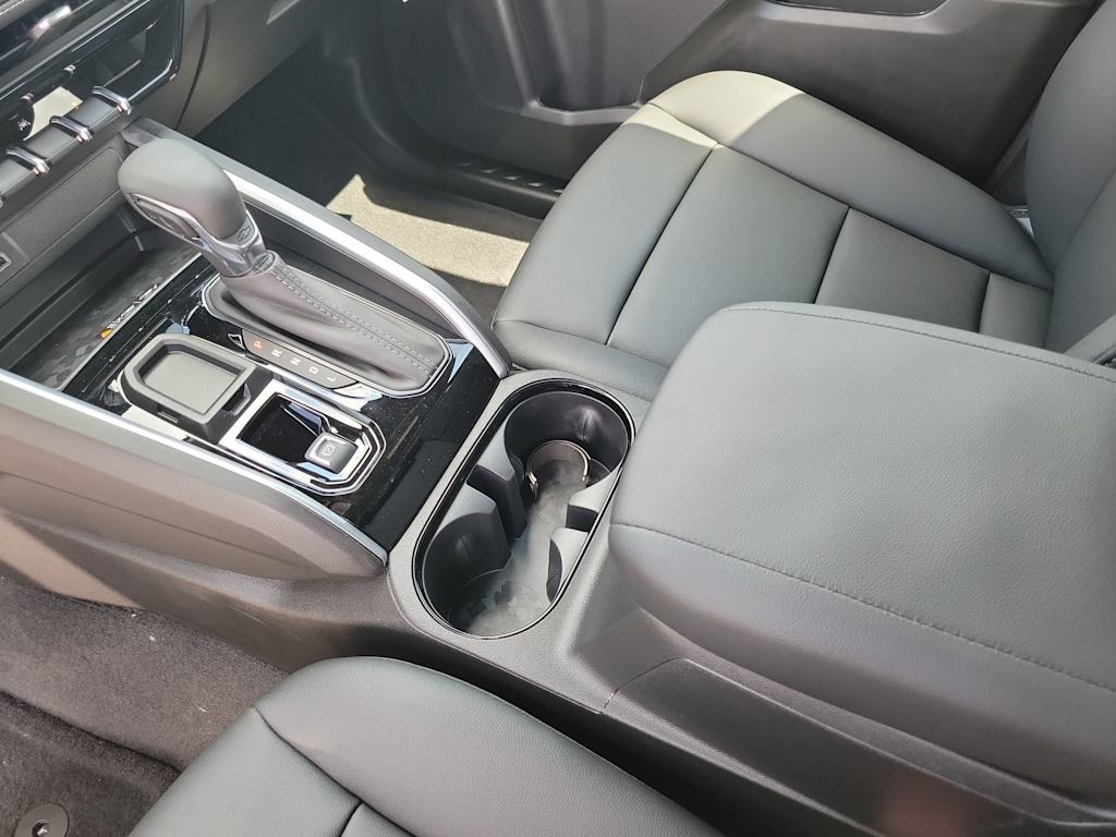 Thumbnail: 2026 Chevrolet Colorado - 14