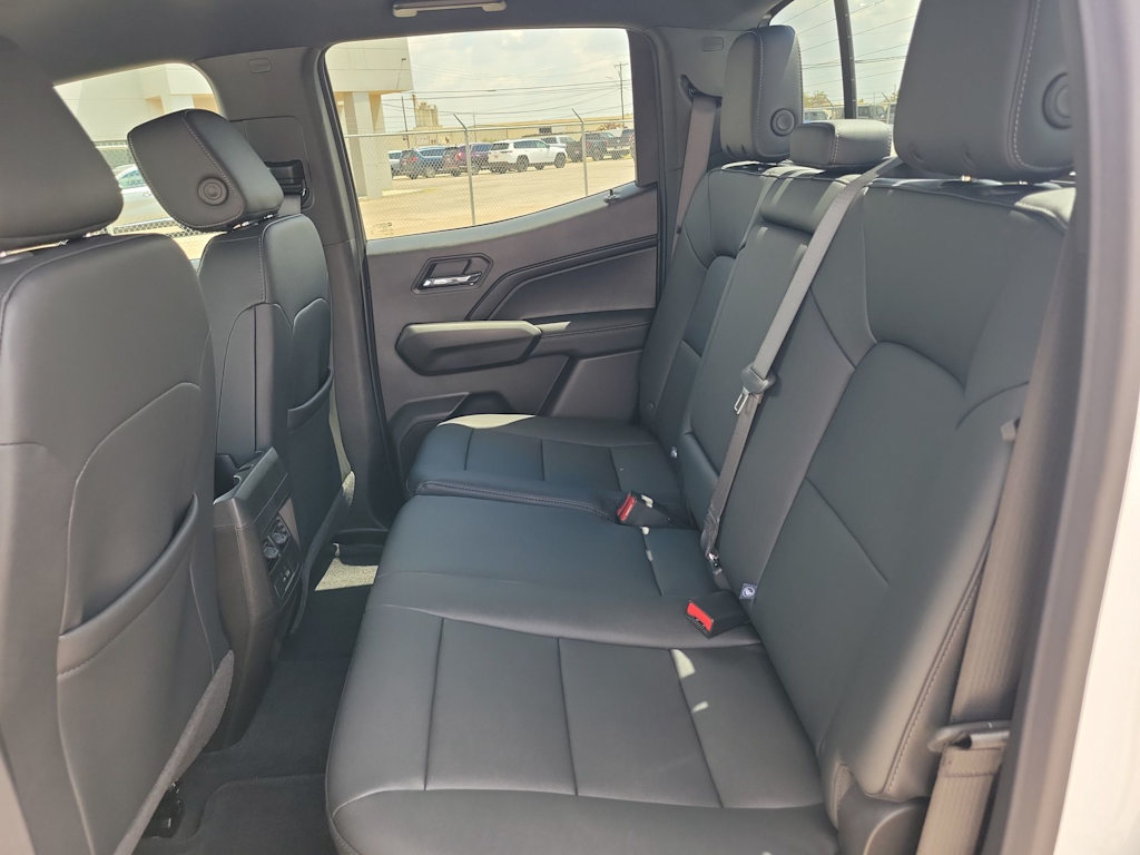 Thumbnail: 2026 Chevrolet Colorado - 25