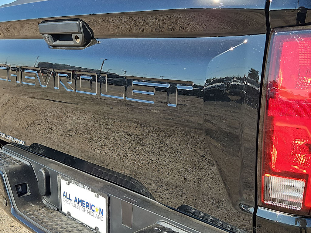 Thumbnail: 2026 Chevrolet Colorado - 25