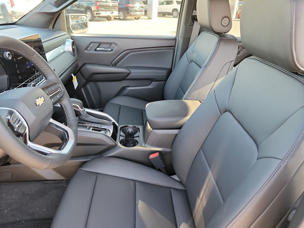 Thumbnail: 2026 Chevrolet Colorado - 11