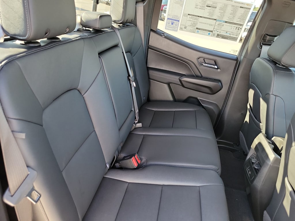 Thumbnail: 2026 Chevrolet Colorado - 26