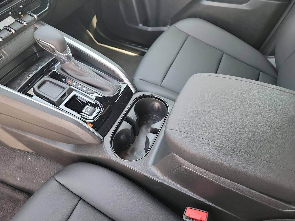 Thumbnail: 2026 Chevrolet Colorado - 14