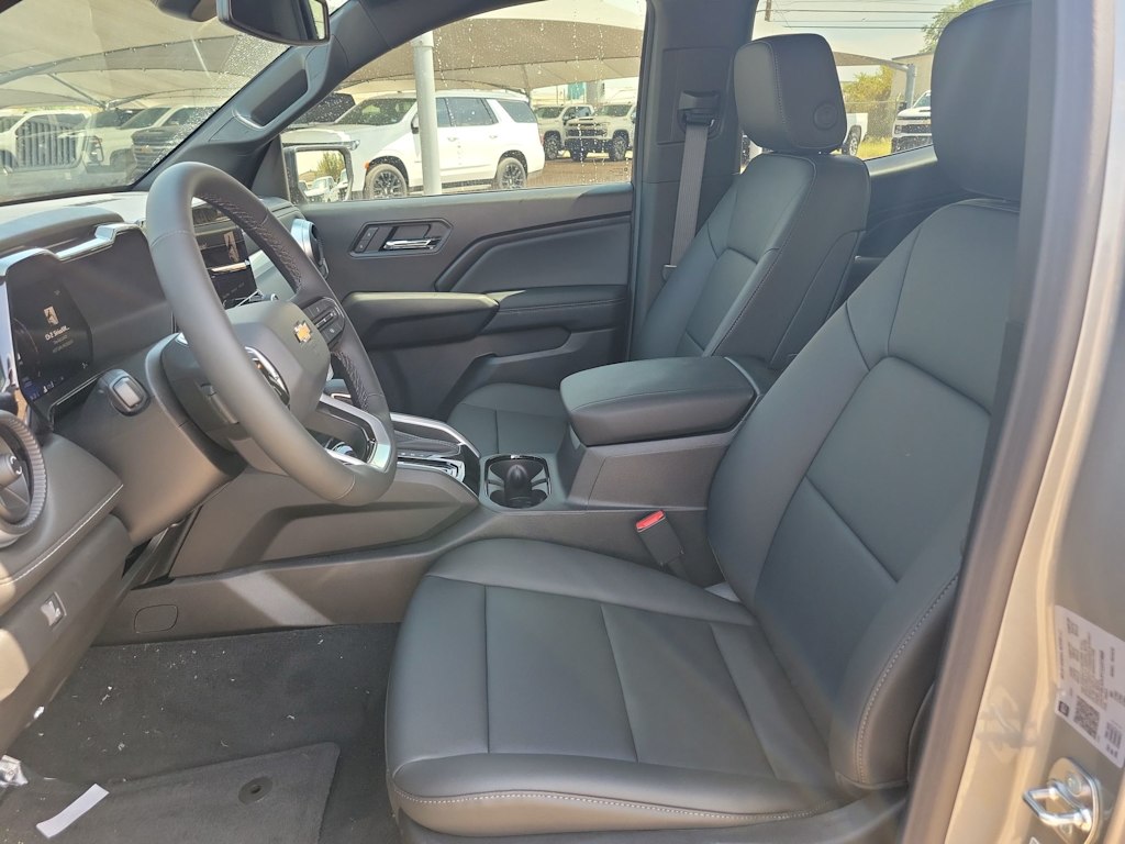 Thumbnail: 2026 Chevrolet Colorado - 10