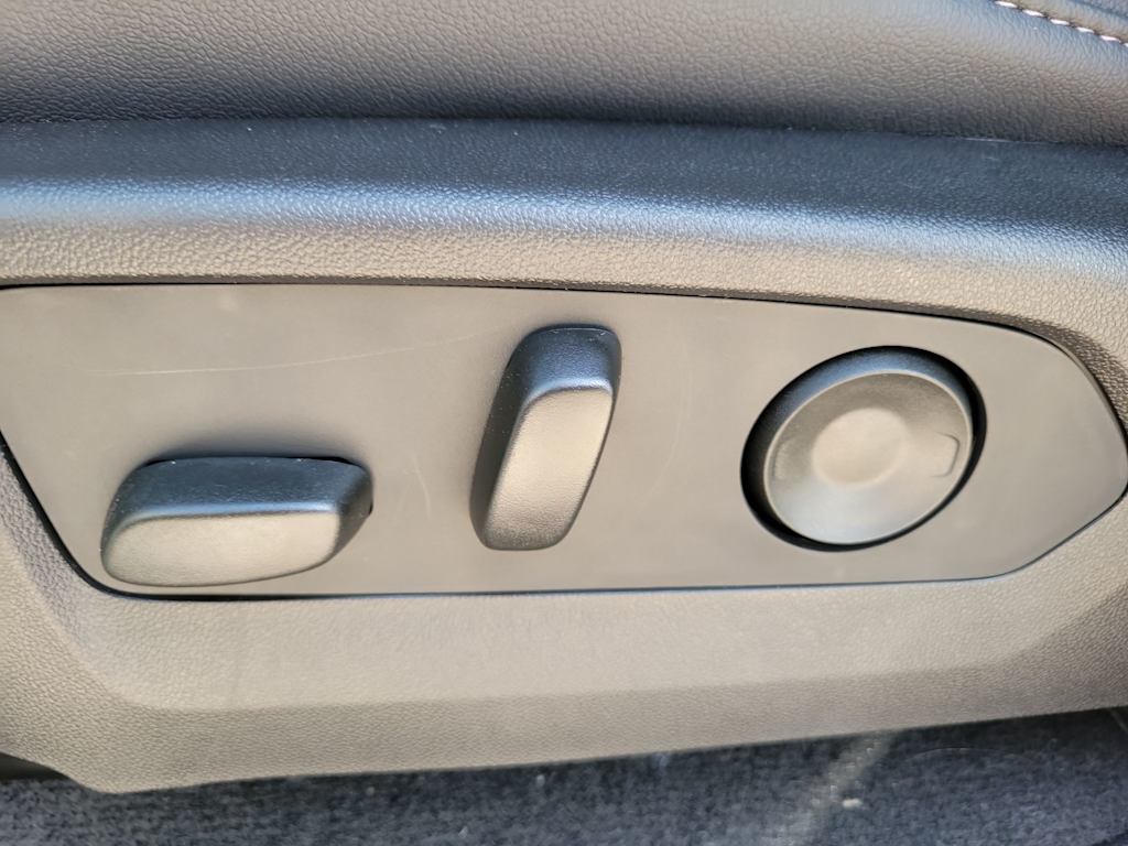 Thumbnail: 2026 Chevrolet Colorado - 26