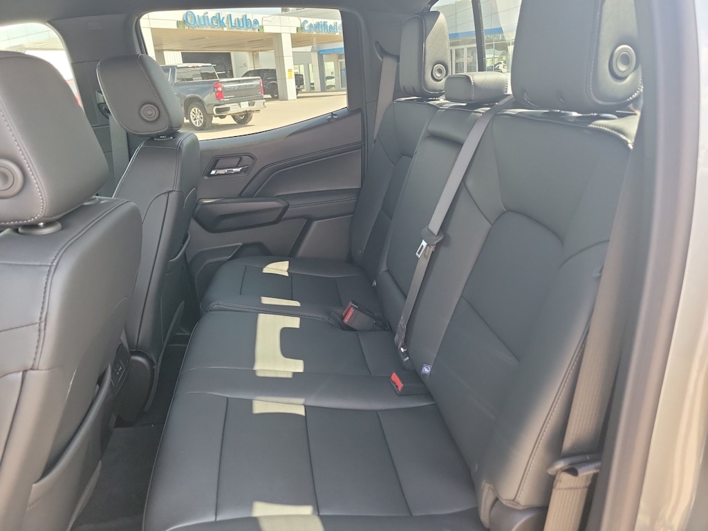 Thumbnail: 2026 Chevrolet Colorado - 25