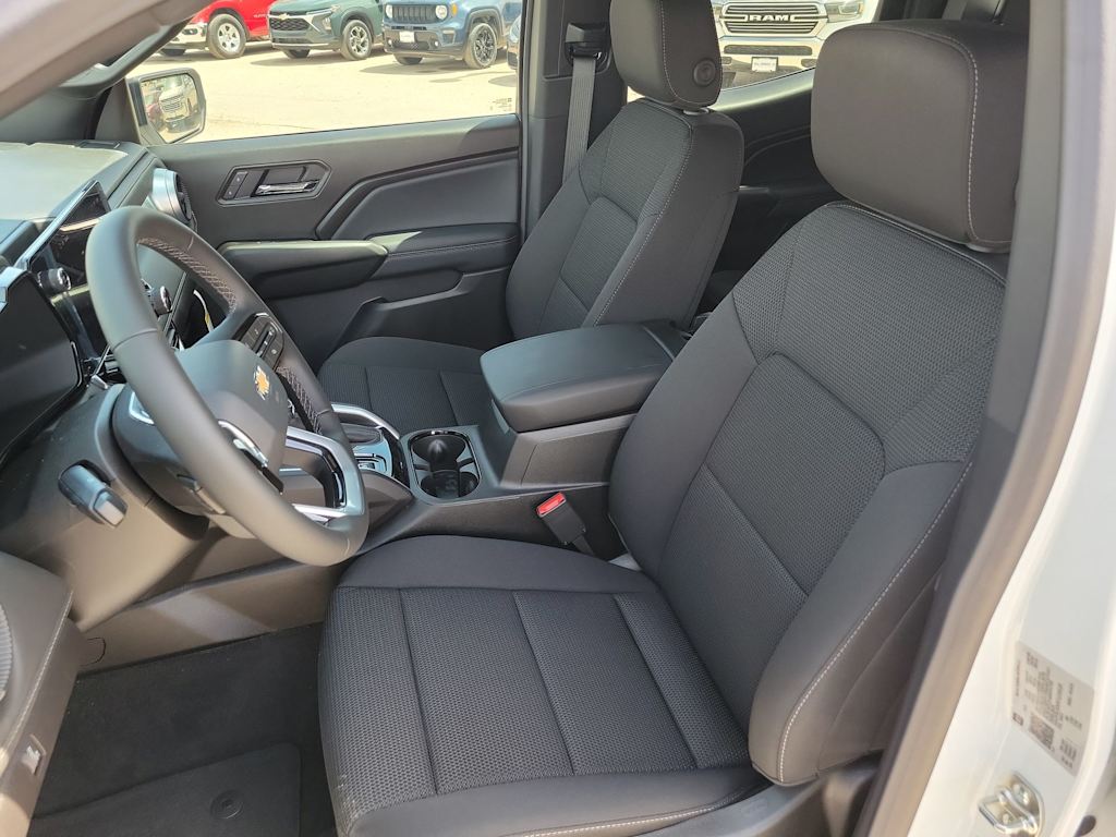 Thumbnail: 2026 Chevrolet Colorado - 10