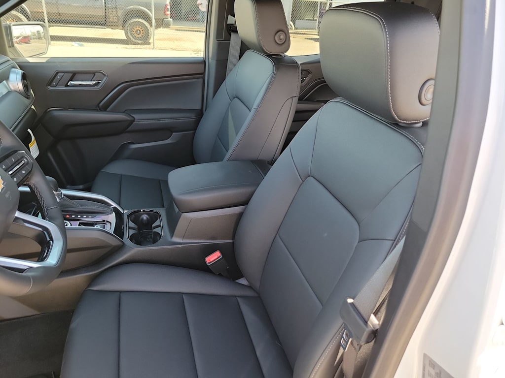 Thumbnail: 2026 Chevrolet Colorado - 11