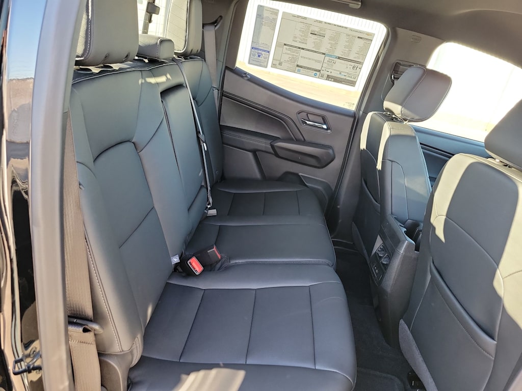 Thumbnail: 2026 Chevrolet Colorado - 26