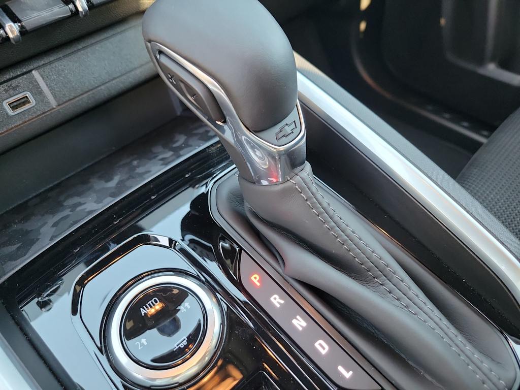 Thumbnail: 2026 Chevrolet Colorado - 15