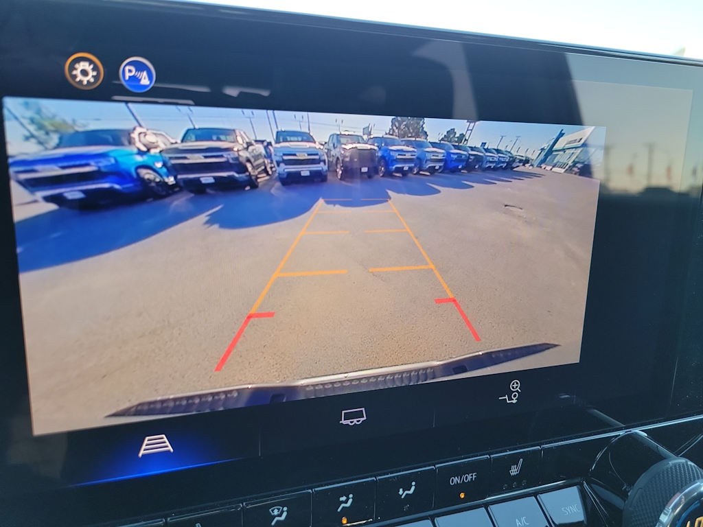 Thumbnail: 2026 Chevrolet Colorado - 14