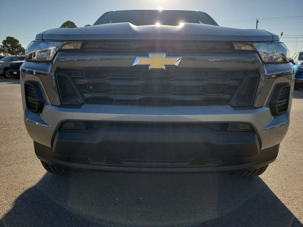 Thumbnail: 2026 Chevrolet Colorado - 25