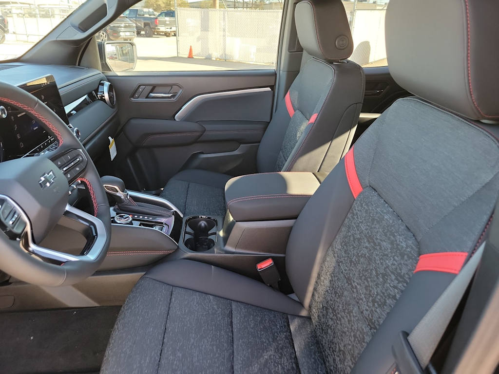 Thumbnail: 2026 Chevrolet Colorado - 9