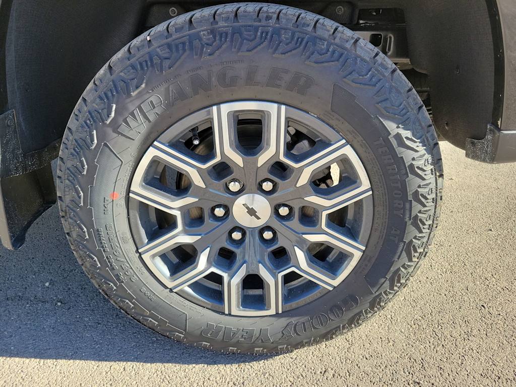 Thumbnail: 2026 Chevrolet Colorado - 7