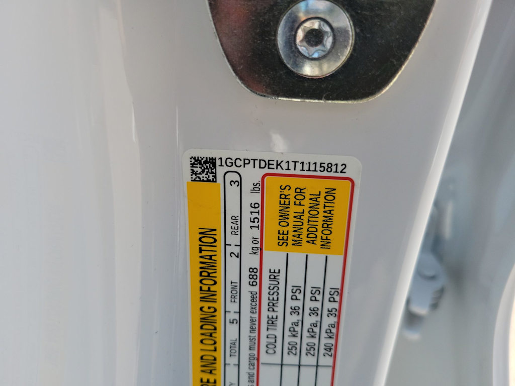 Thumbnail: 2026 Chevrolet Colorado - 19