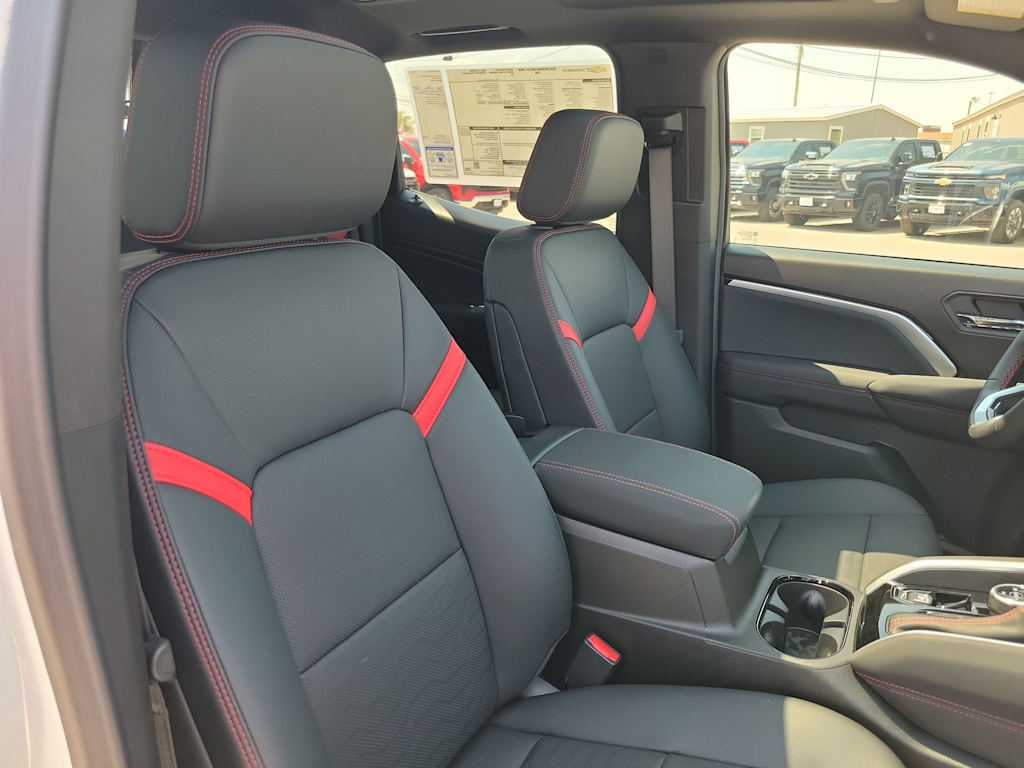 Thumbnail: 2026 Chevrolet Colorado - 12