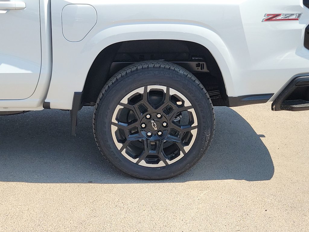 Thumbnail: 2026 Chevrolet Colorado - 8