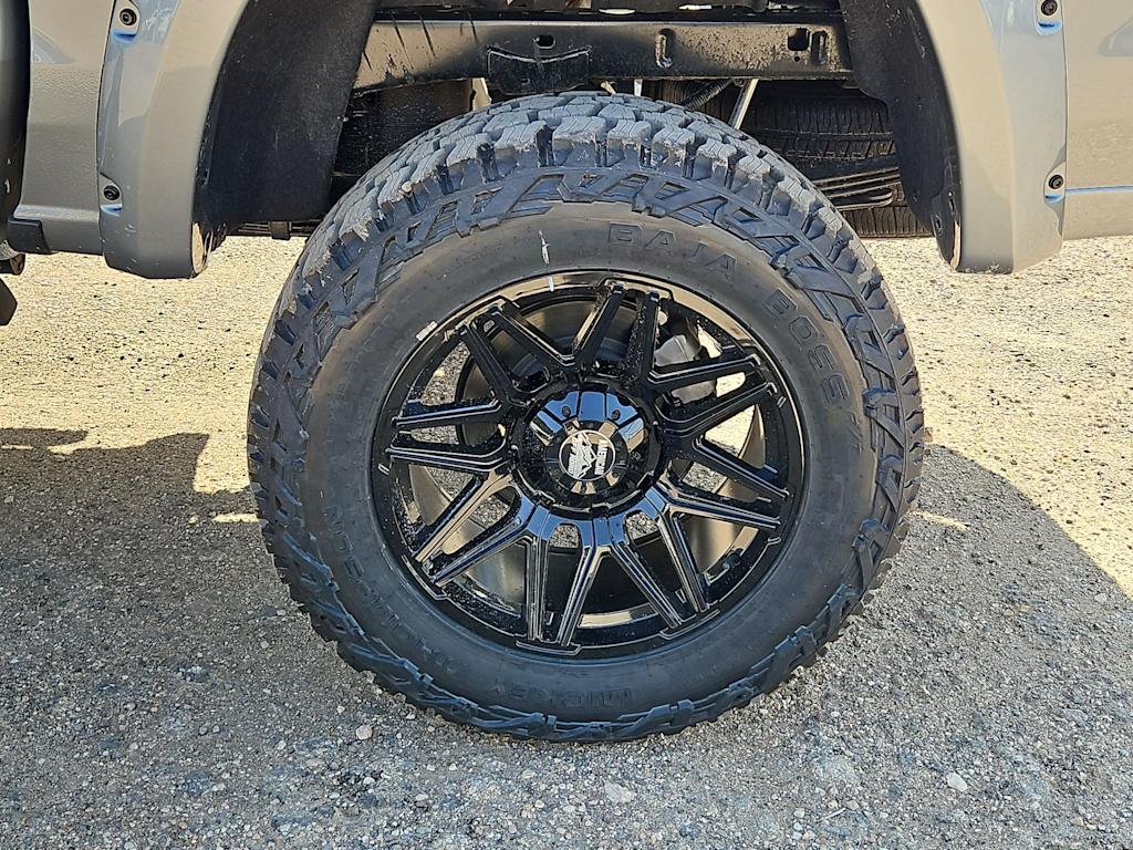 Thumbnail: 2026 Chevrolet Colorado - 8