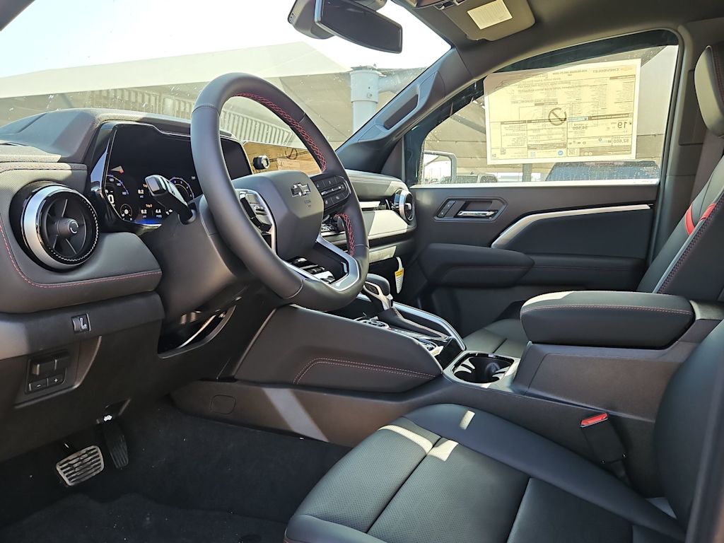 Thumbnail: 2026 Chevrolet Colorado - 2