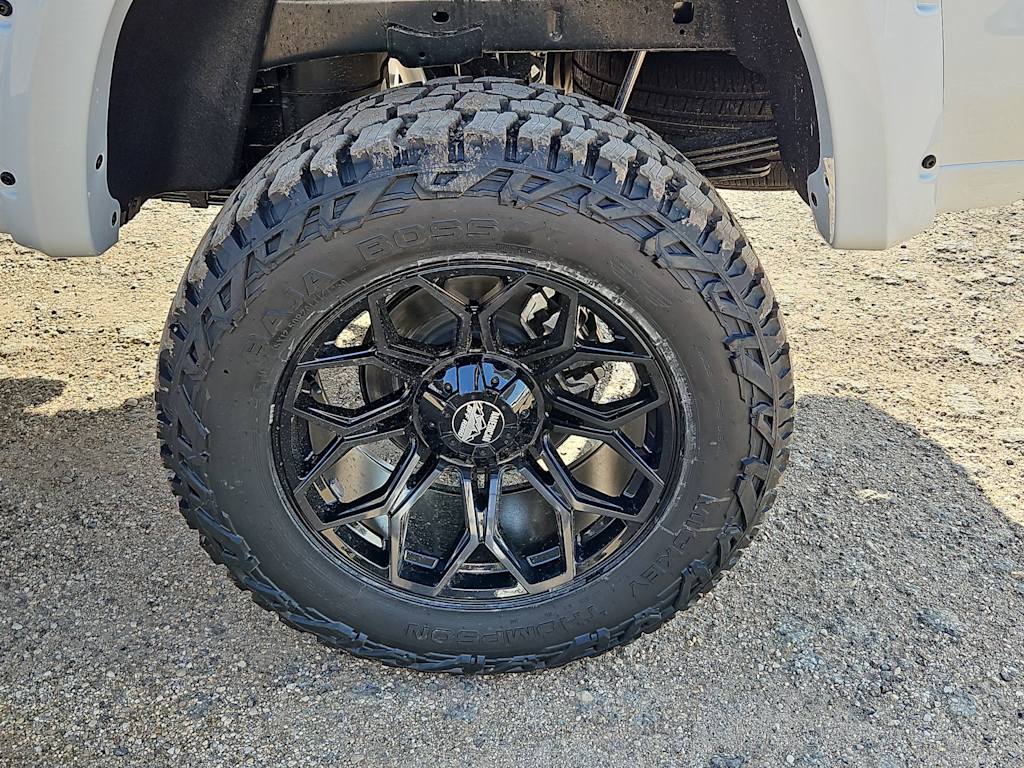 Thumbnail: 2026 Chevrolet Colorado - 8