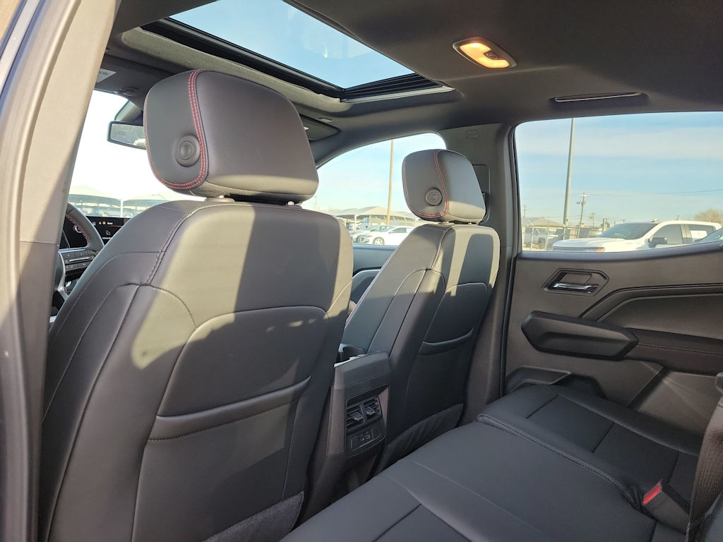 Thumbnail: 2026 Chevrolet Colorado - 12