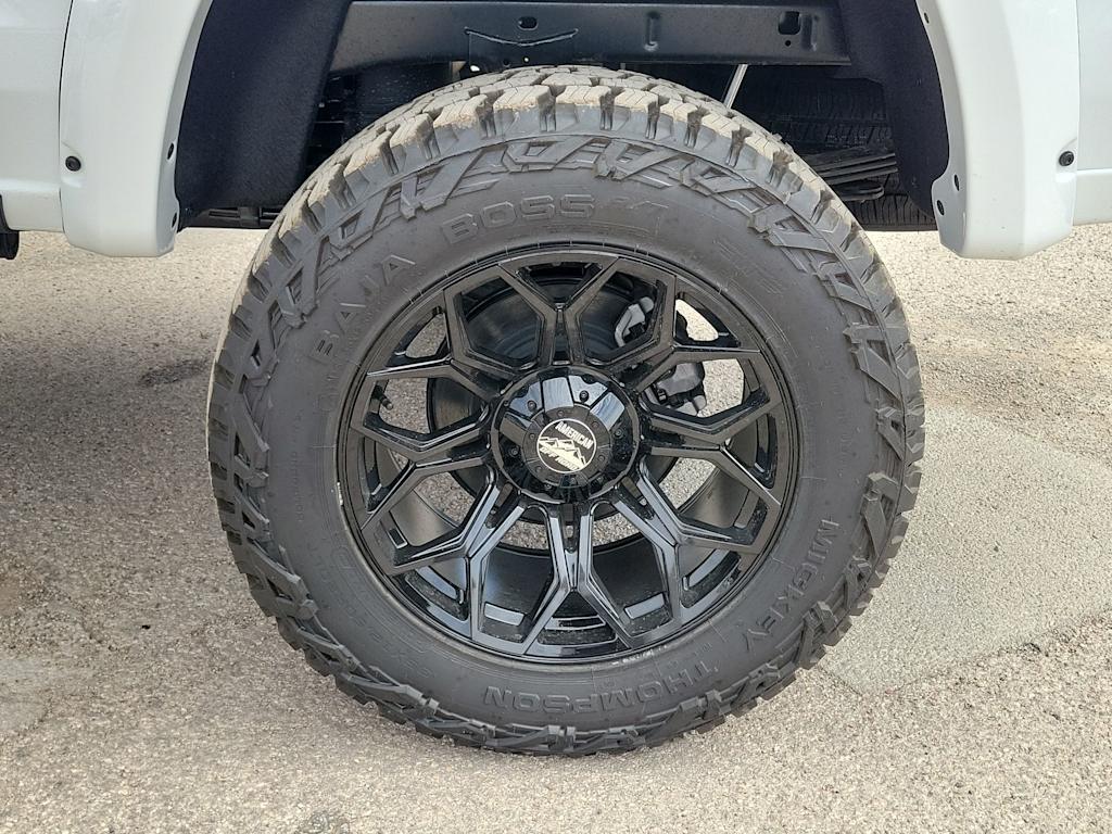 Thumbnail: 2026 Chevrolet Colorado - 8