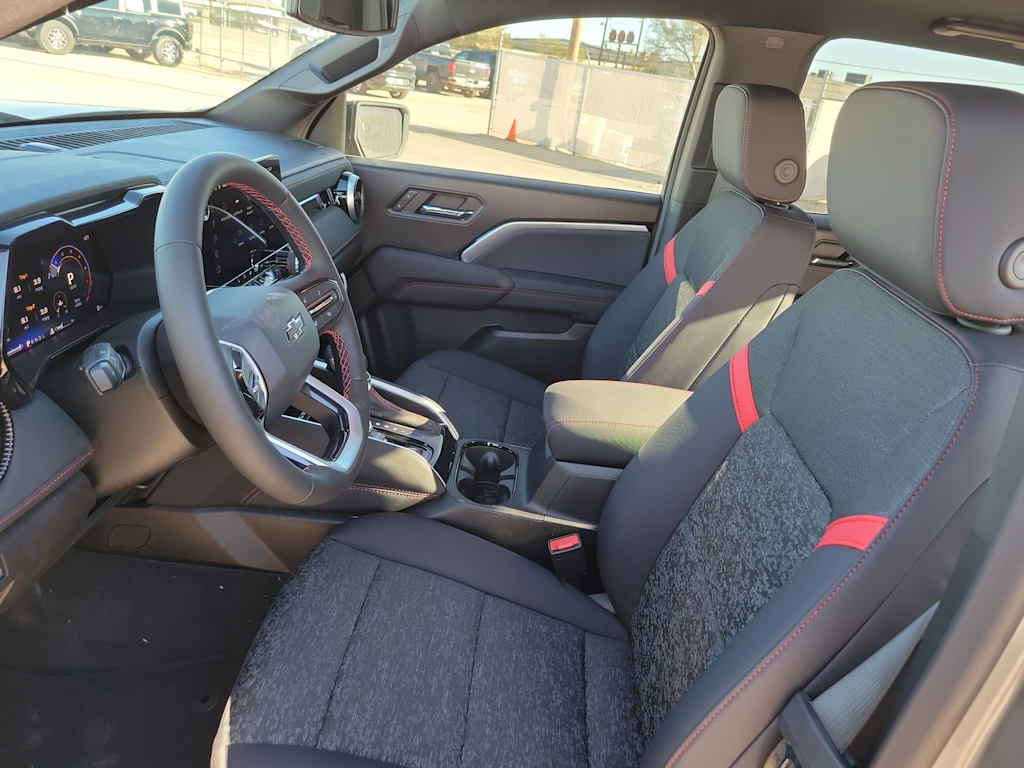 Thumbnail: 2026 Chevrolet Colorado - 10