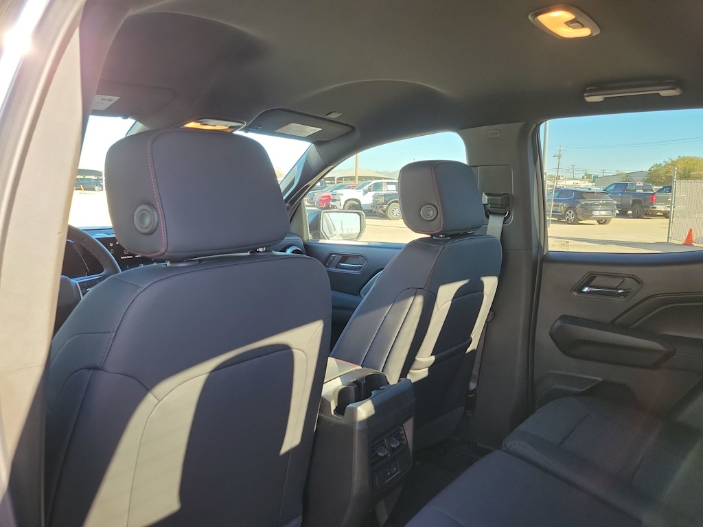 Thumbnail: 2026 Chevrolet Colorado - 12