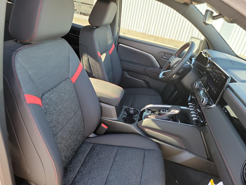 Thumbnail: 2026 Chevrolet Colorado - 11