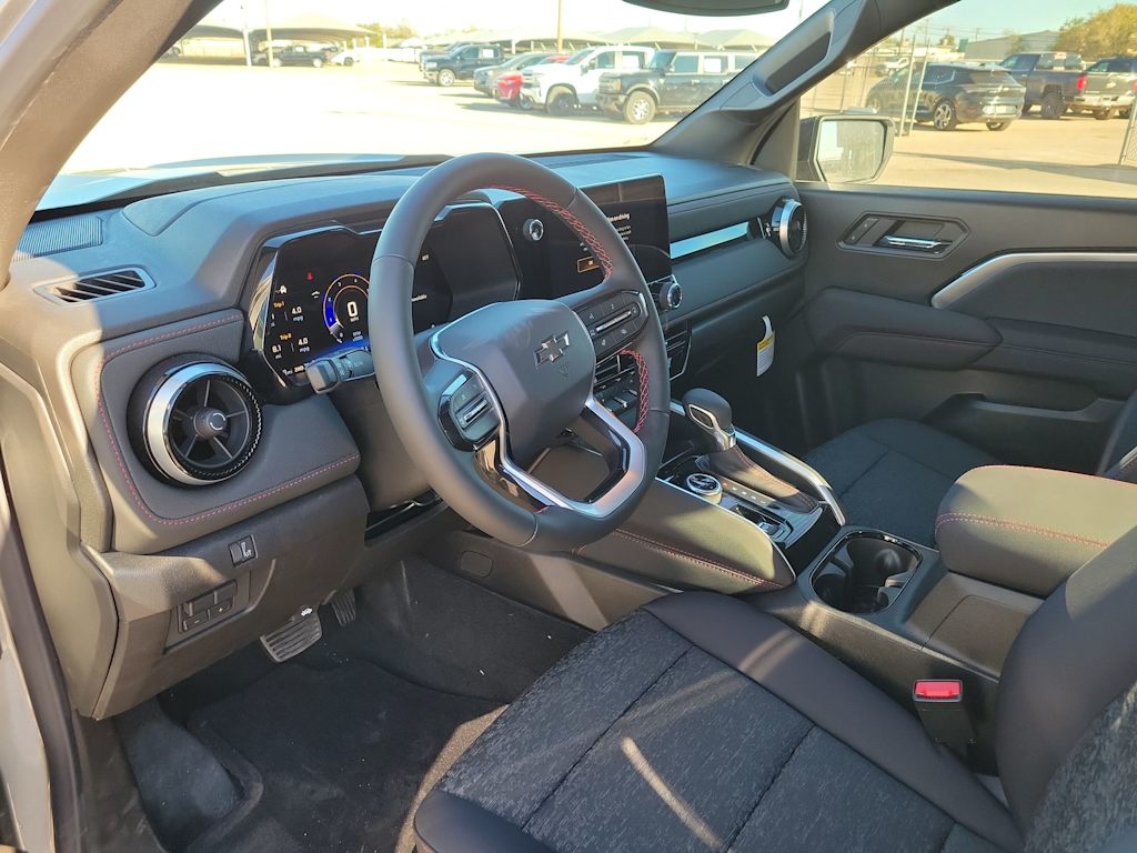 Thumbnail: 2026 Chevrolet Colorado - 2