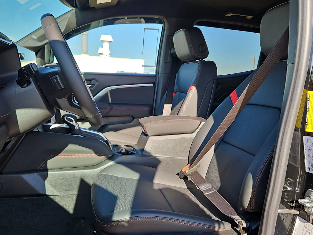 Thumbnail: 2026 Chevrolet Colorado - 11