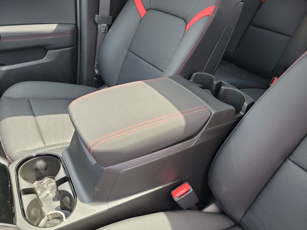 Thumbnail: 2025 Chevrolet Colorado - 29