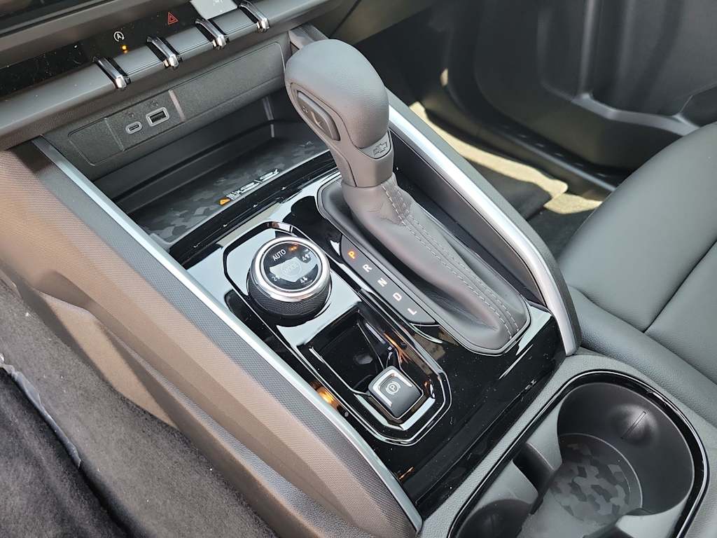 Thumbnail: 2026 Chevrolet Colorado - 27